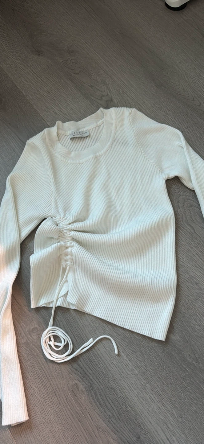 Cute Scrunch Top - photo 2