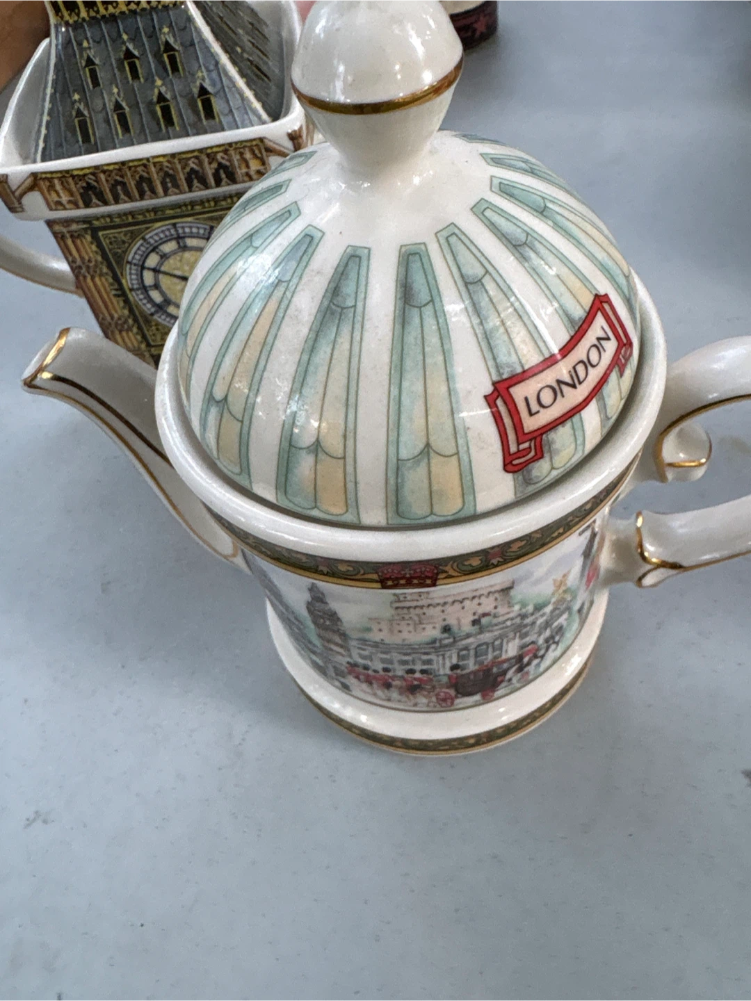 Regency Teapot - Horseguards - photo 2