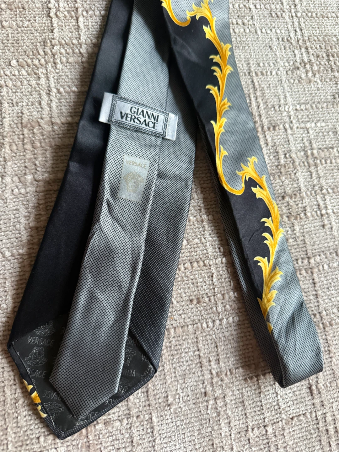 Gianni Versace Silk Medusa Head Medallion Tie Black Gold - photo 2