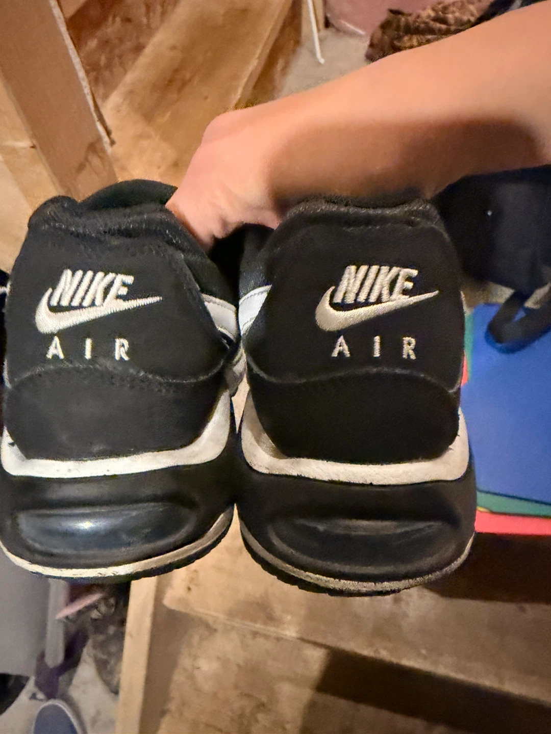 Size 8 Nike Air Max Sneakers - photo 2