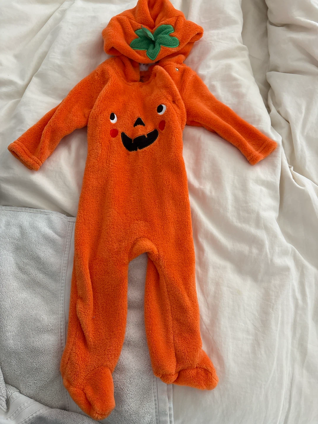 Pumpkin Halloween costume for baby 6-9mos