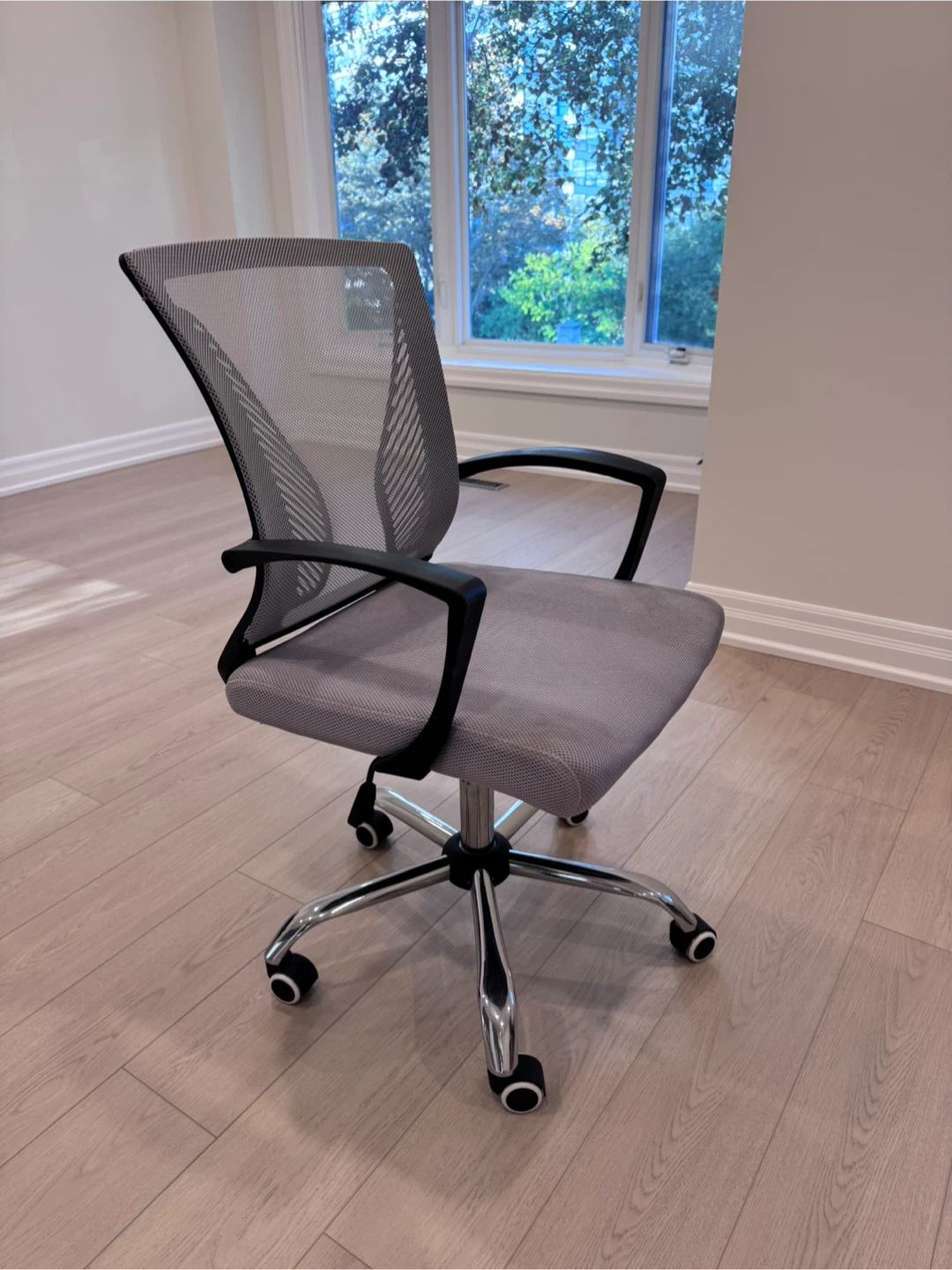 Grey Mesh Office Chair - photo 2