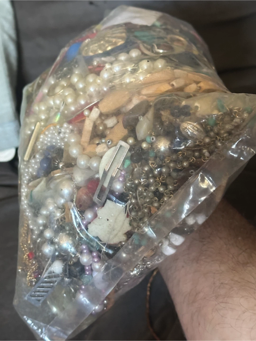 3.8 pounds of crafting costume vintage jewelry - photo 5