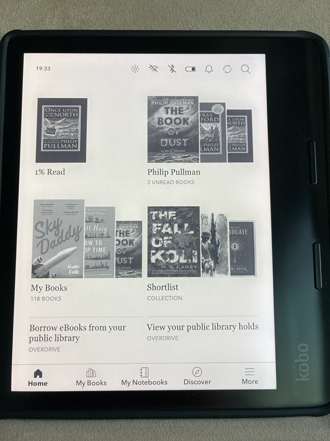 Kobo Sage E-Reader with Cover