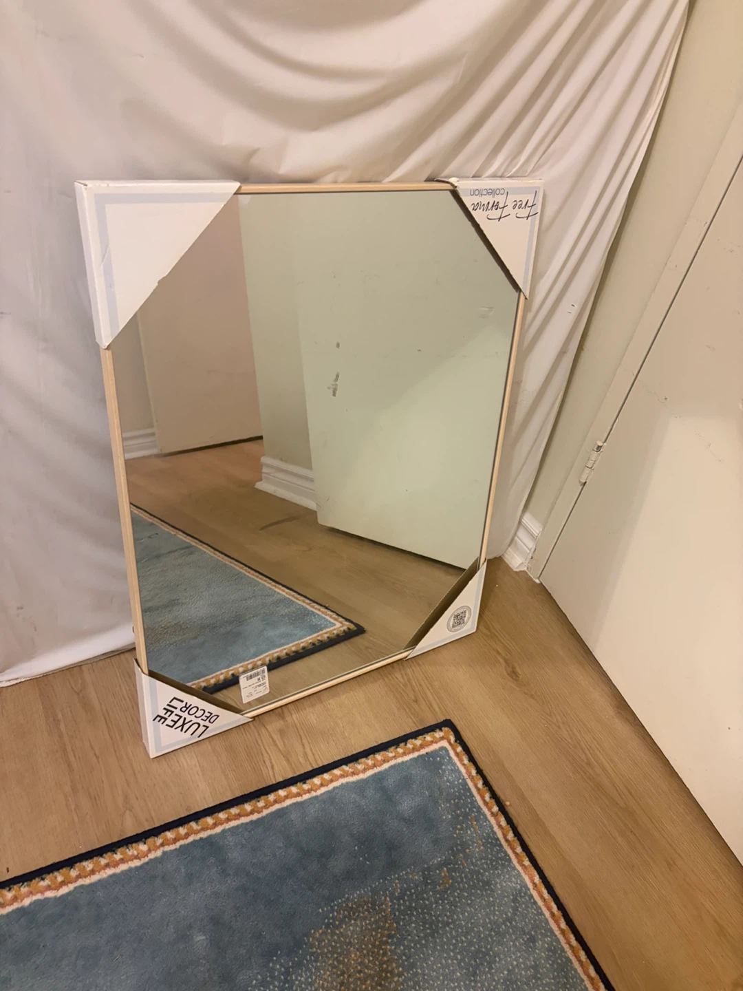 Luxe Decor Free Forma Collection Mirror