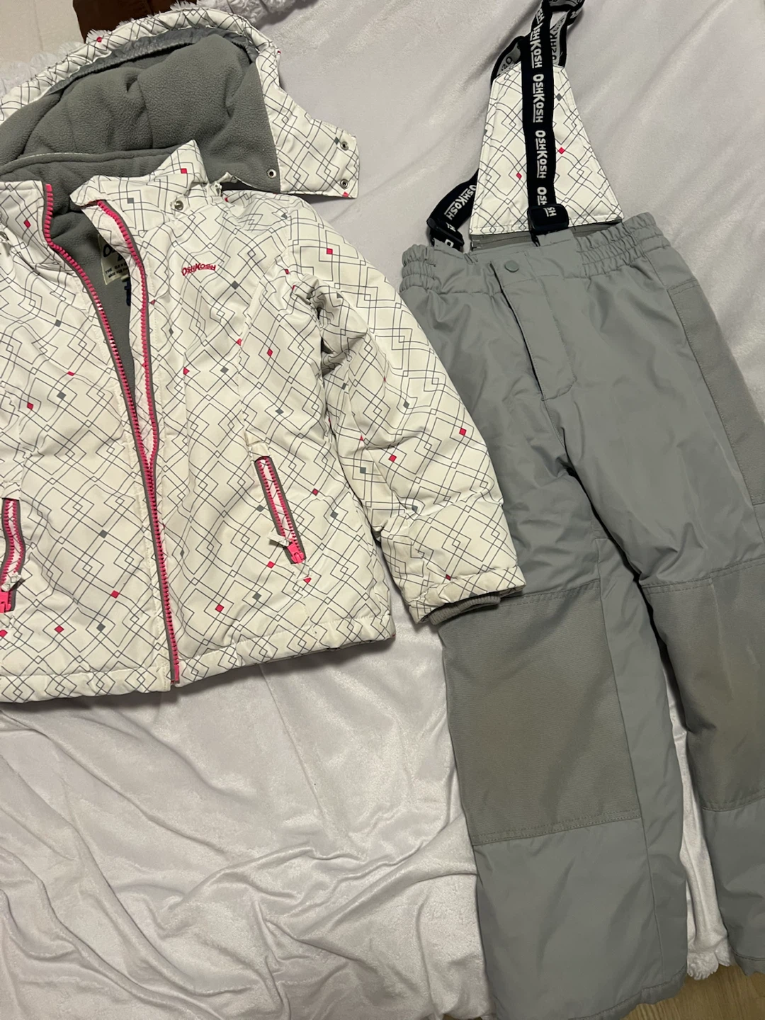 Kids OshKosh B'gosh Snow suit for sale - photo 5