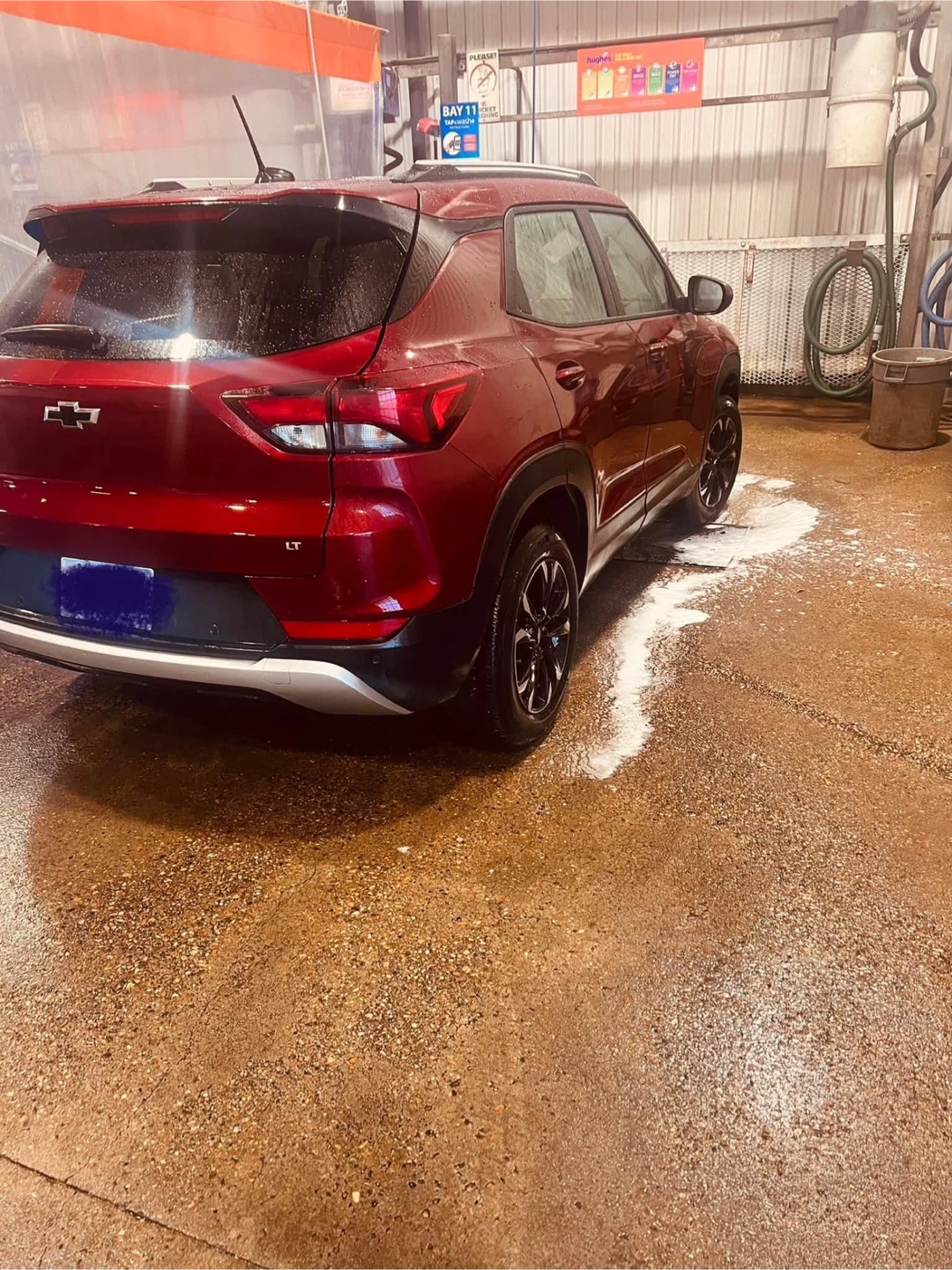 Red Chevrolet Trailblazer LT AWD - photo 3