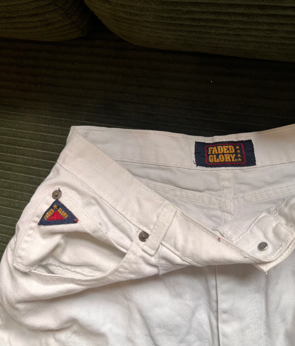 White High-Waisted Denim Shorts – Fits Medium/Large, 100% Cotton - photo 2