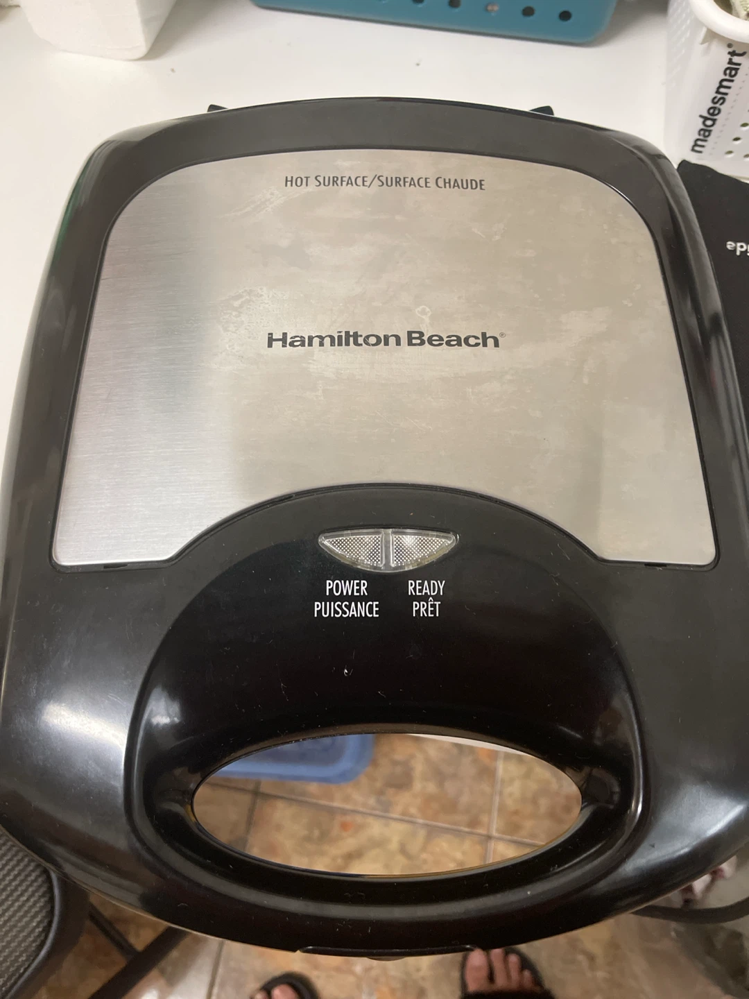 Hamilton Beach 4-Slice Waffle Maker - photo 2