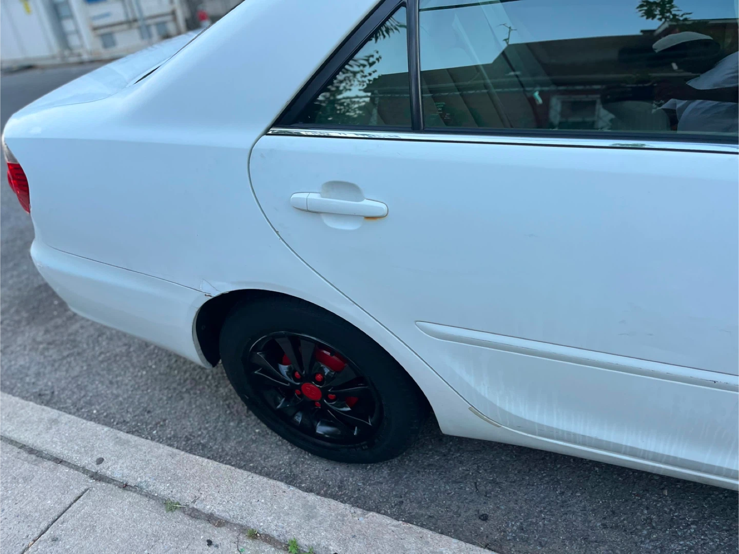 White Toyota Camry - photo 4