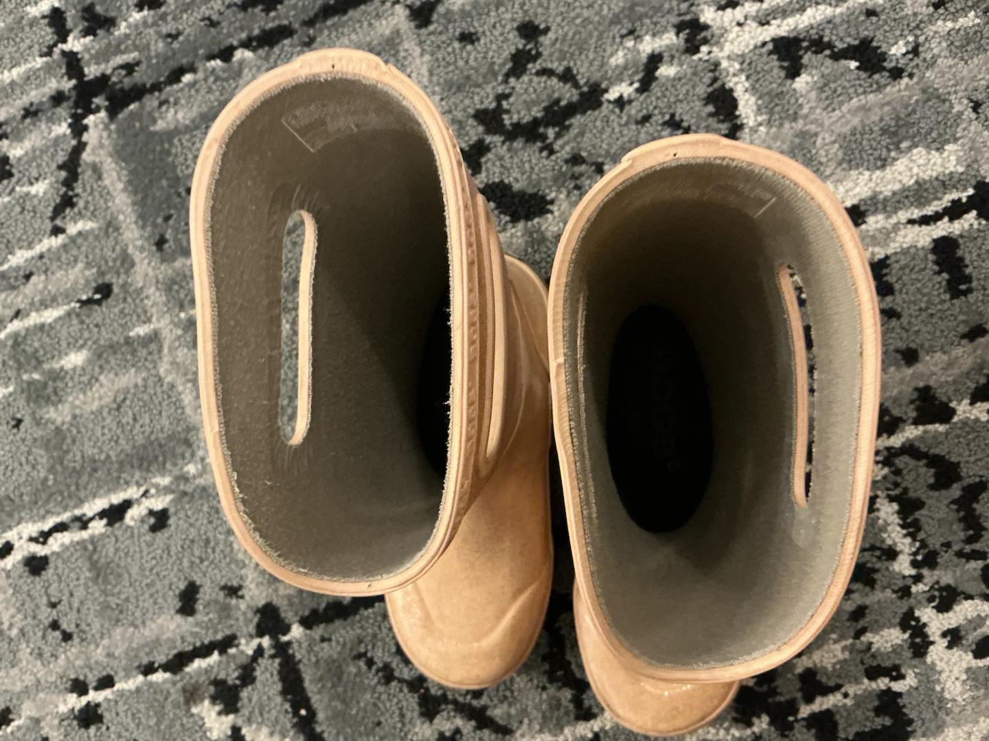 Bogs Rain Boots - Size 2 (Kids) - photo 3