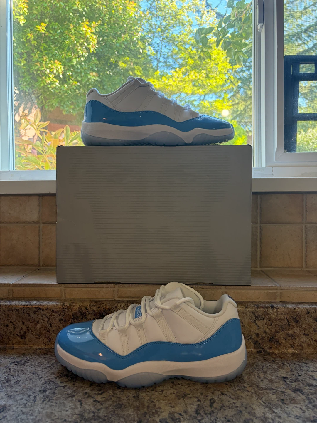 Air Jordan 11 Retro Low "UNC" "University Blue"