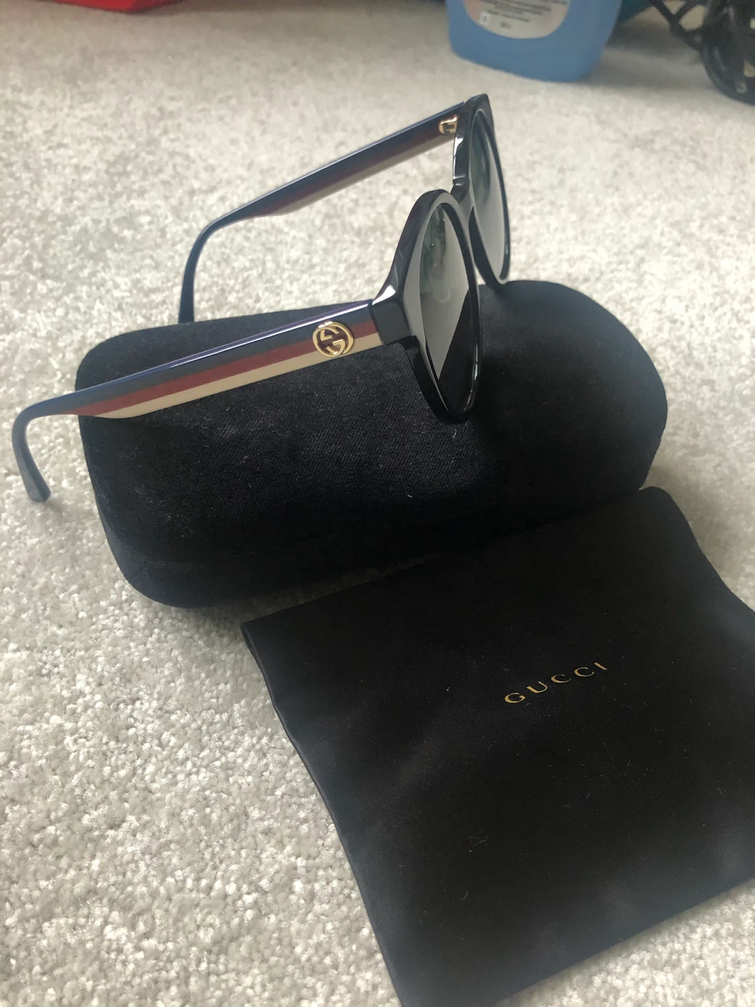 GUCCI Black Sunglasses with Case and Pouch