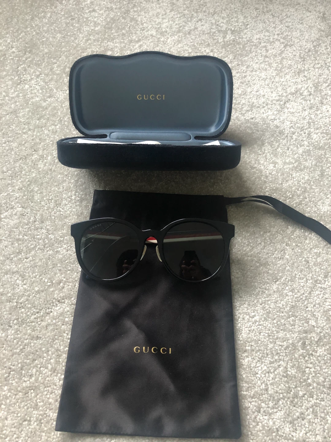 GUCCI Black Sunglasses with Case and Pouch - photo 4