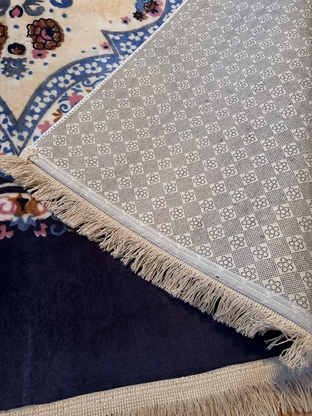 Traditional Style Area Rug - photo 5