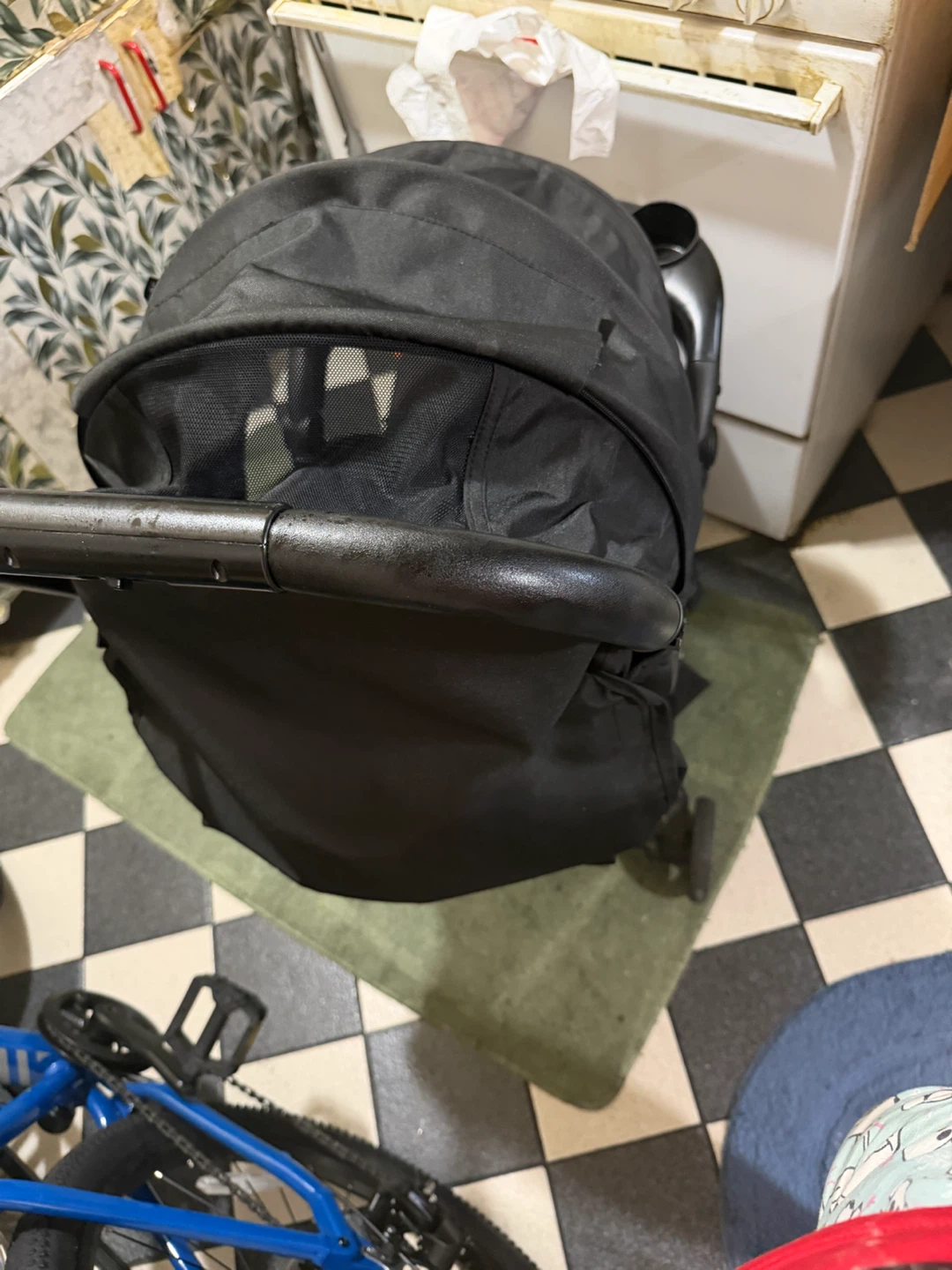 Mompush stroller