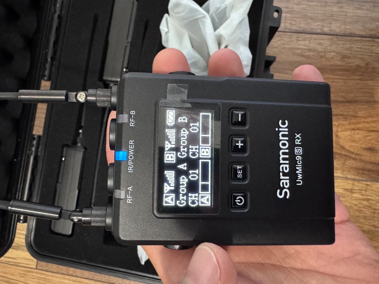Saramonic Wireless Microphone & Audio Recorder Kit - Like New - photo 4