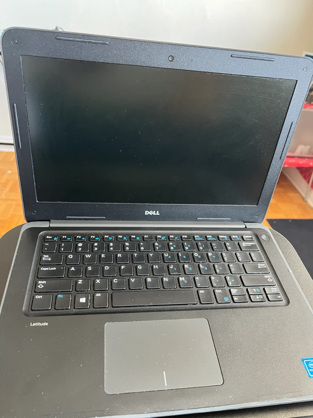 Dell Latitude Laptop - photo 2