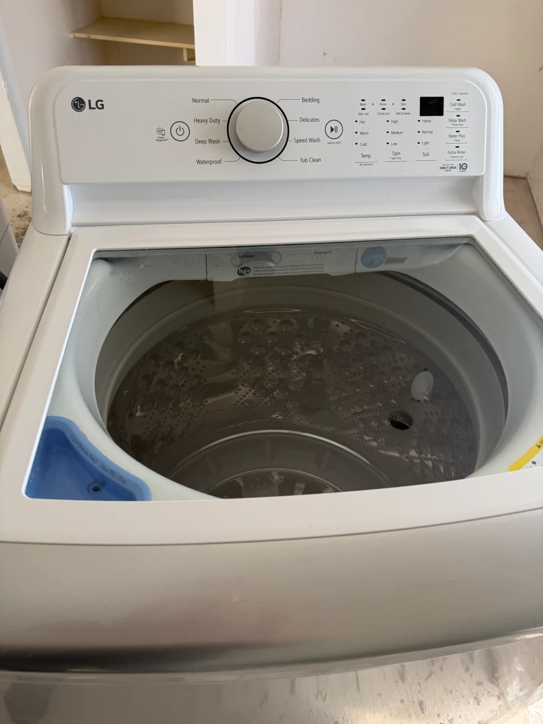 LG large-capacity washer & dryer  one-person household. - photo 2