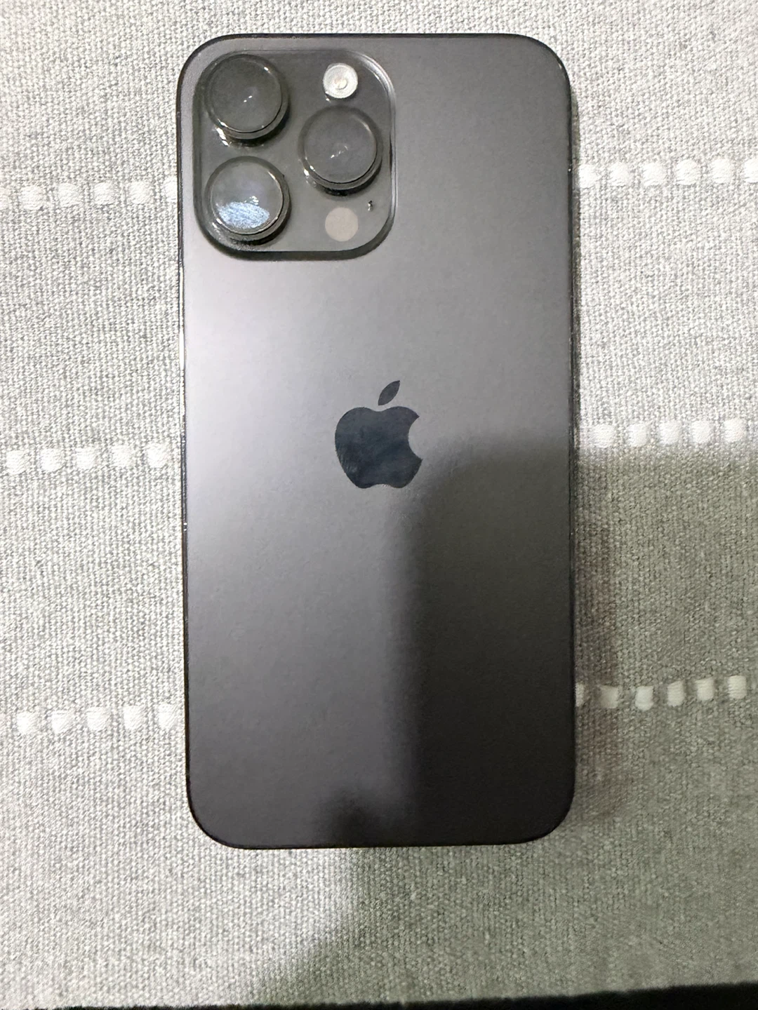 iPhone 14 Pro Max - photo 2