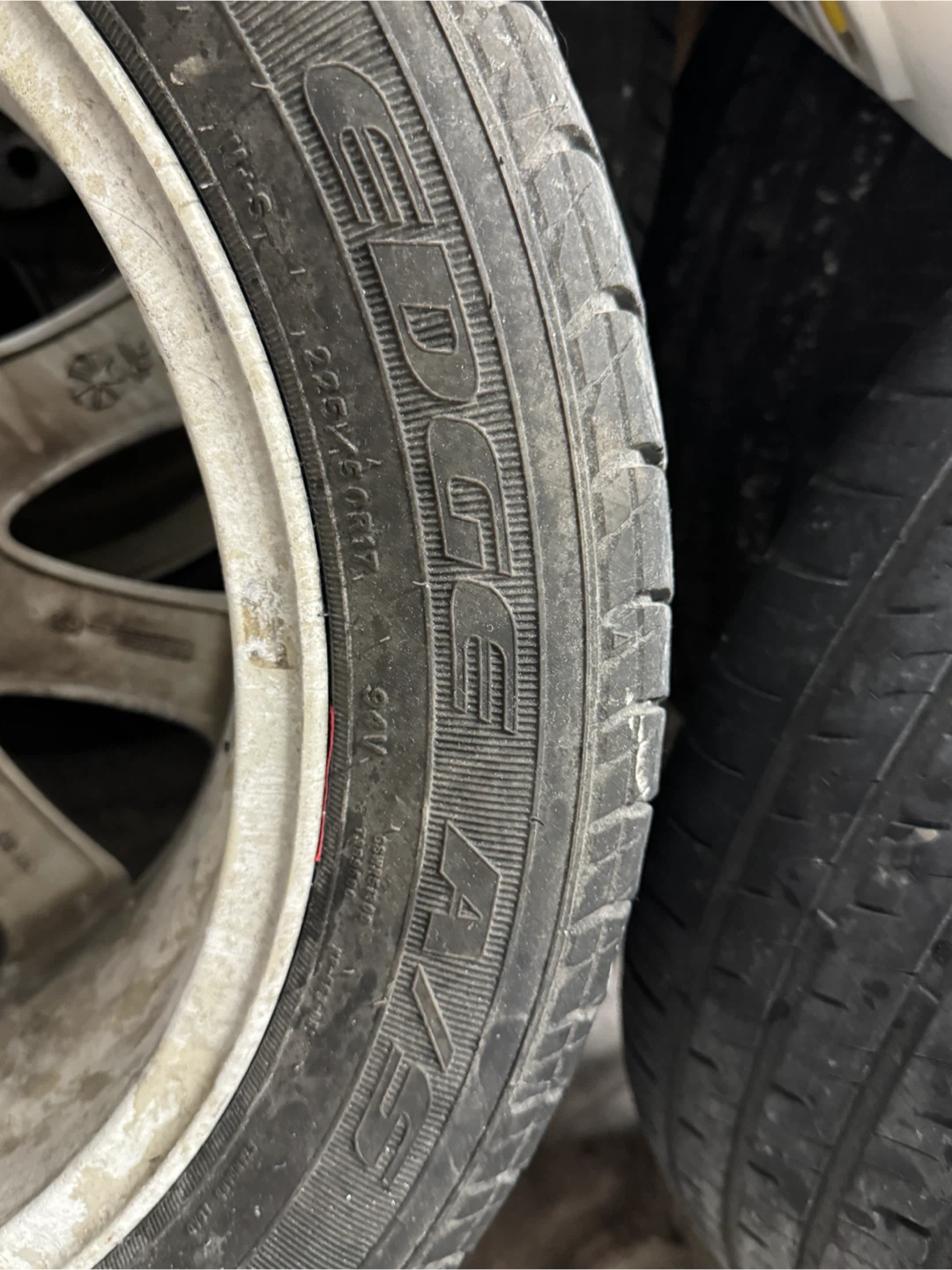 Tires & Alloy rims - photo 4