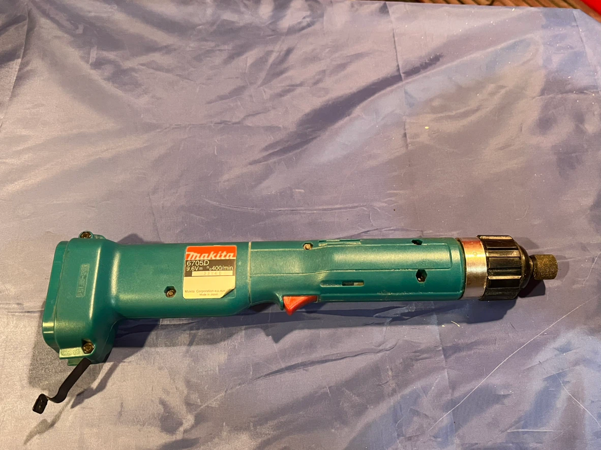Makita 6705D Cordless Screwdriver - photo 2