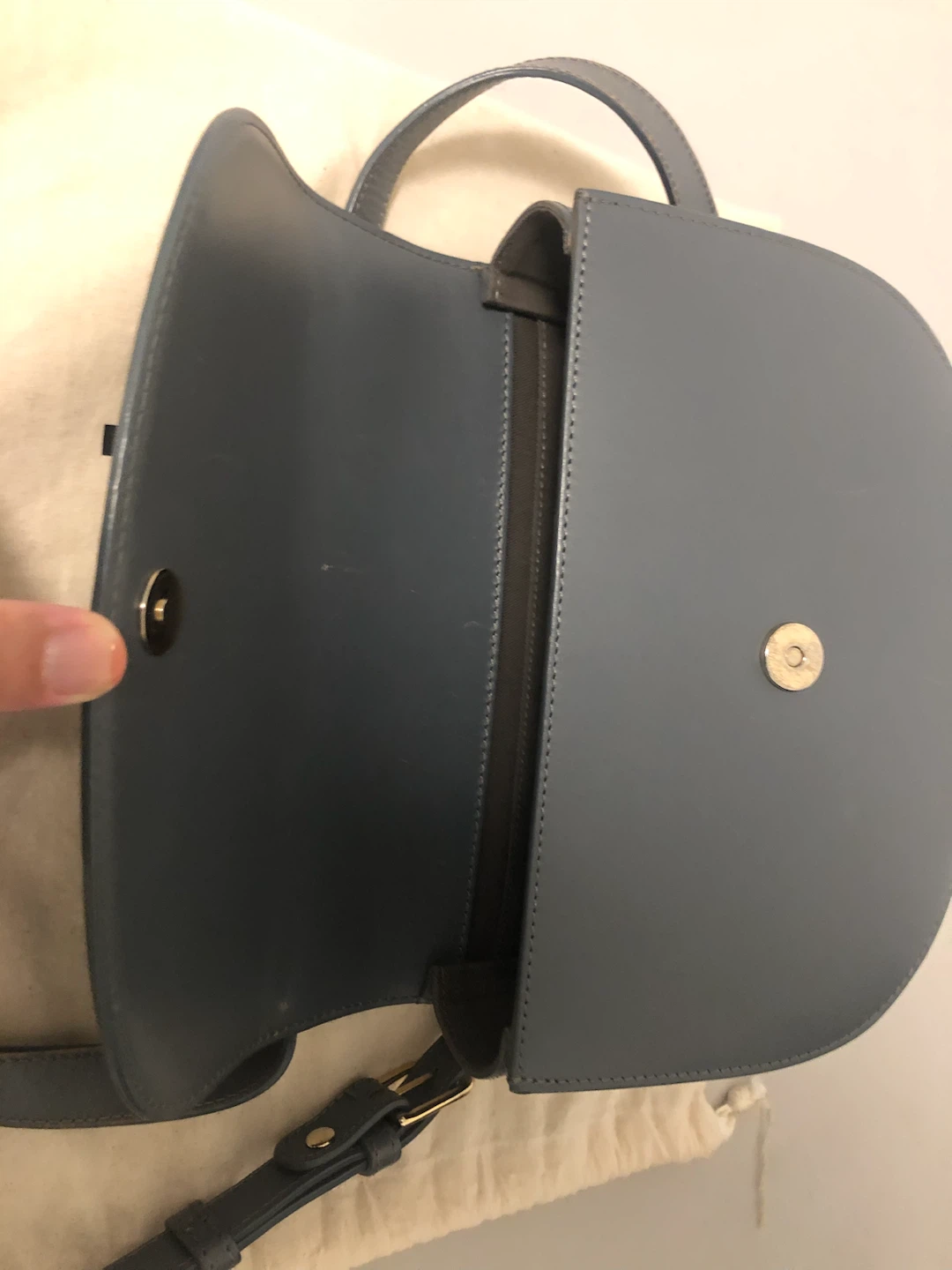 A.P.C. Blue Grey Leather Saddle Bag - photo 4