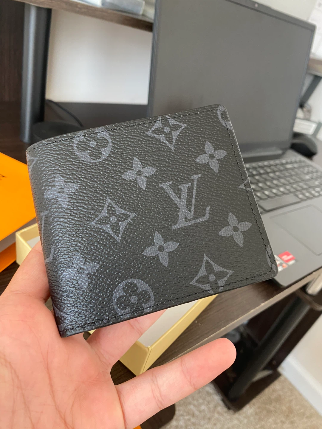 lv wallet