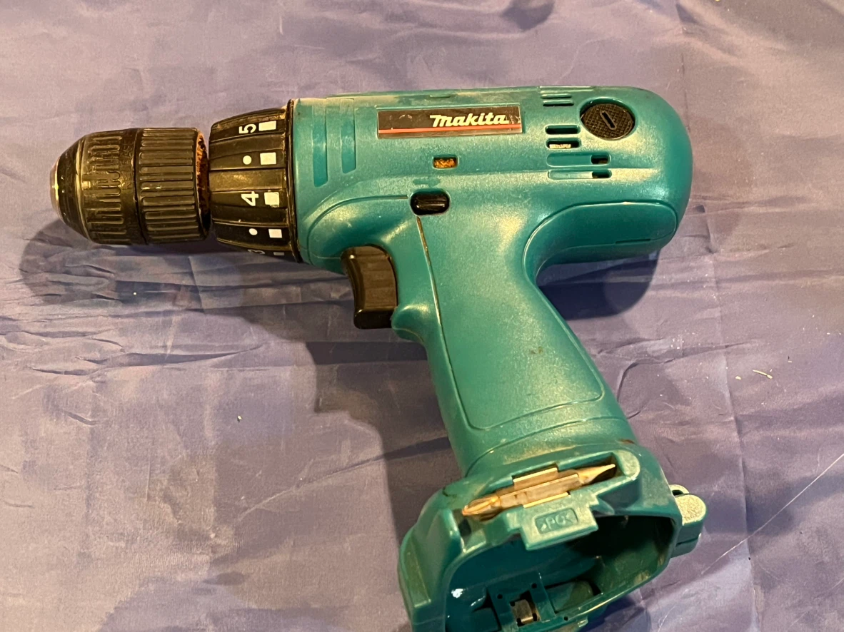 Makita 6213D Cordless Drill