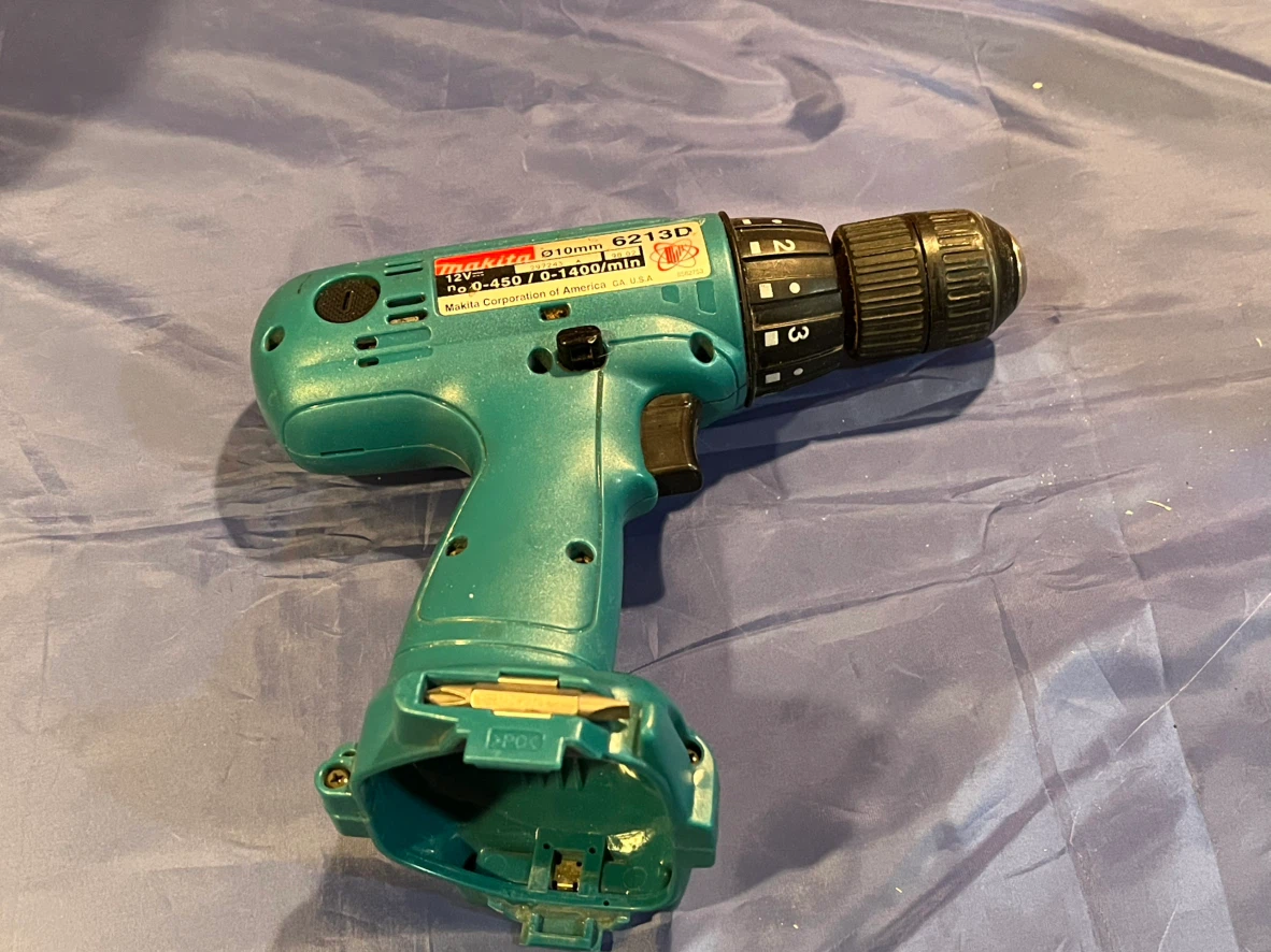 Makita 6213D Cordless Drill - photo 2