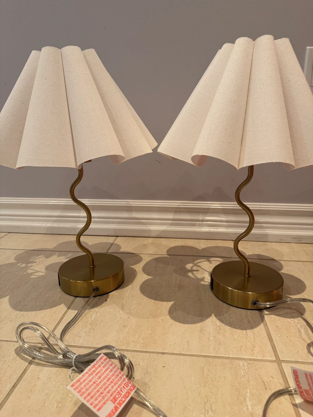Pair of White Pleated Table Lamps with Brass Base - photo 2