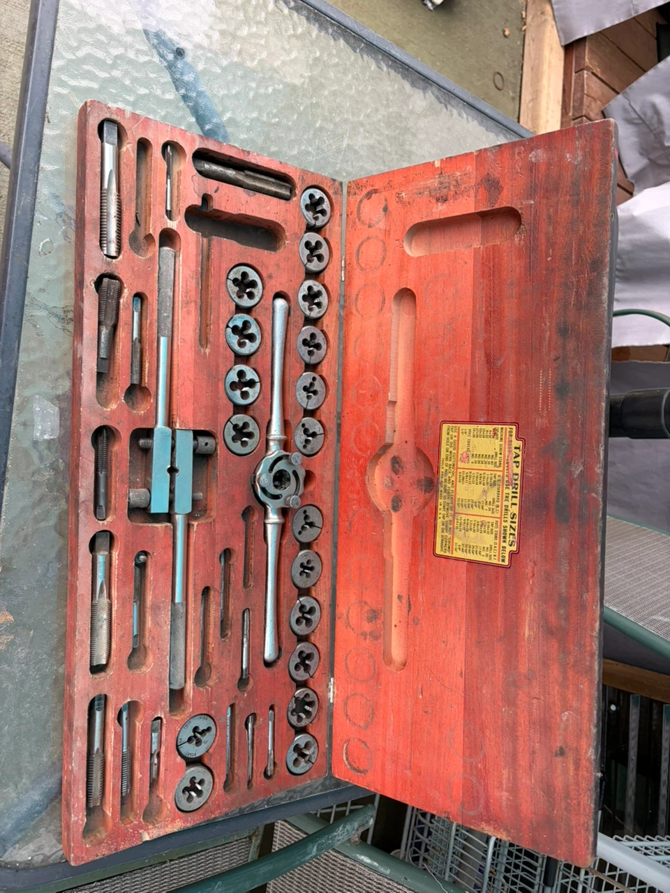 Vintage Tap and Die Set in Wooden Case - photo 2