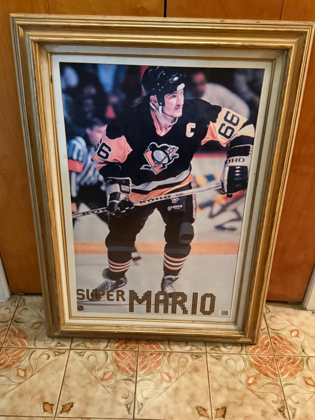 Vintage Mario Lemieux "Super Mario" Framed Poster - Huge 44"x31" - photo 4