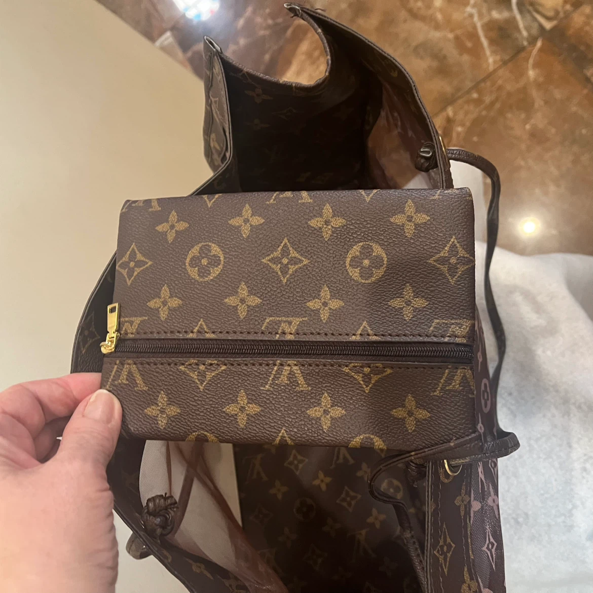 Neverfull GM Monogram Mesh Tote Bag - photo 3
