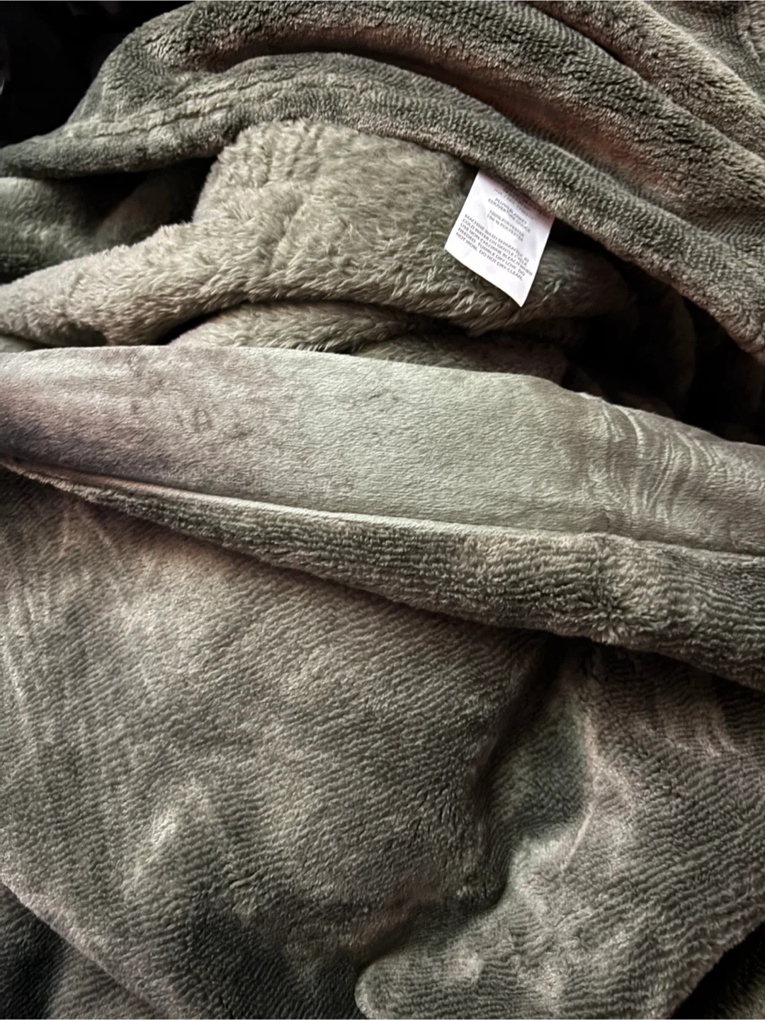 Kirkland Signature Queen Plush Blanket