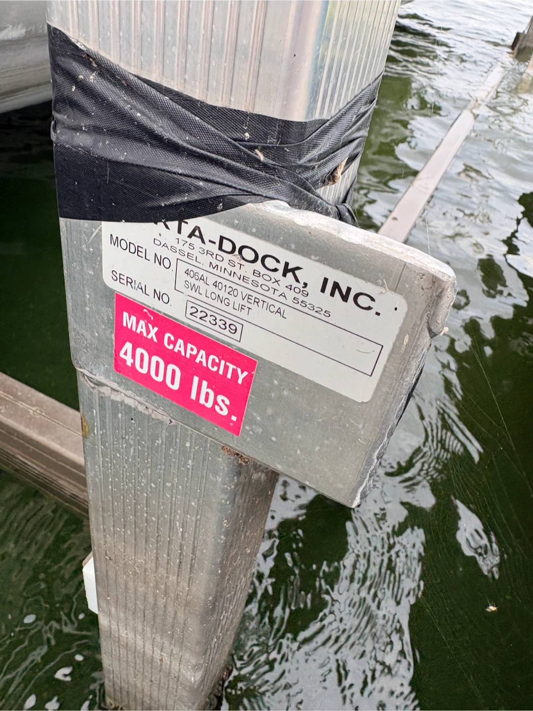 Pontoon boat lift - photo 2