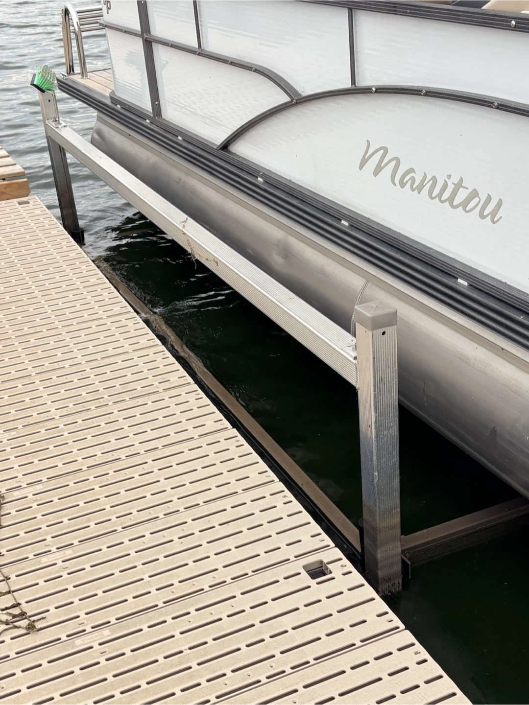 Pontoon boat lift - photo 4
