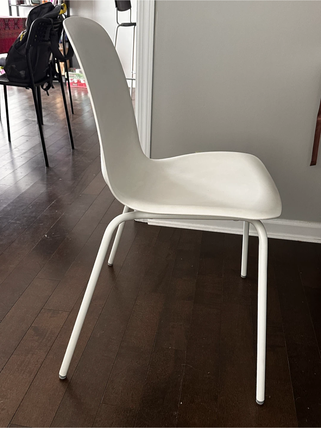 IKEA SEFAST Chair in White - photo 2