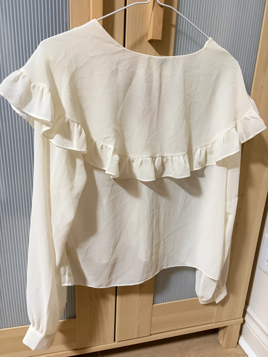 Wilfred Cream Ruffle Blouse Size S - photo 2