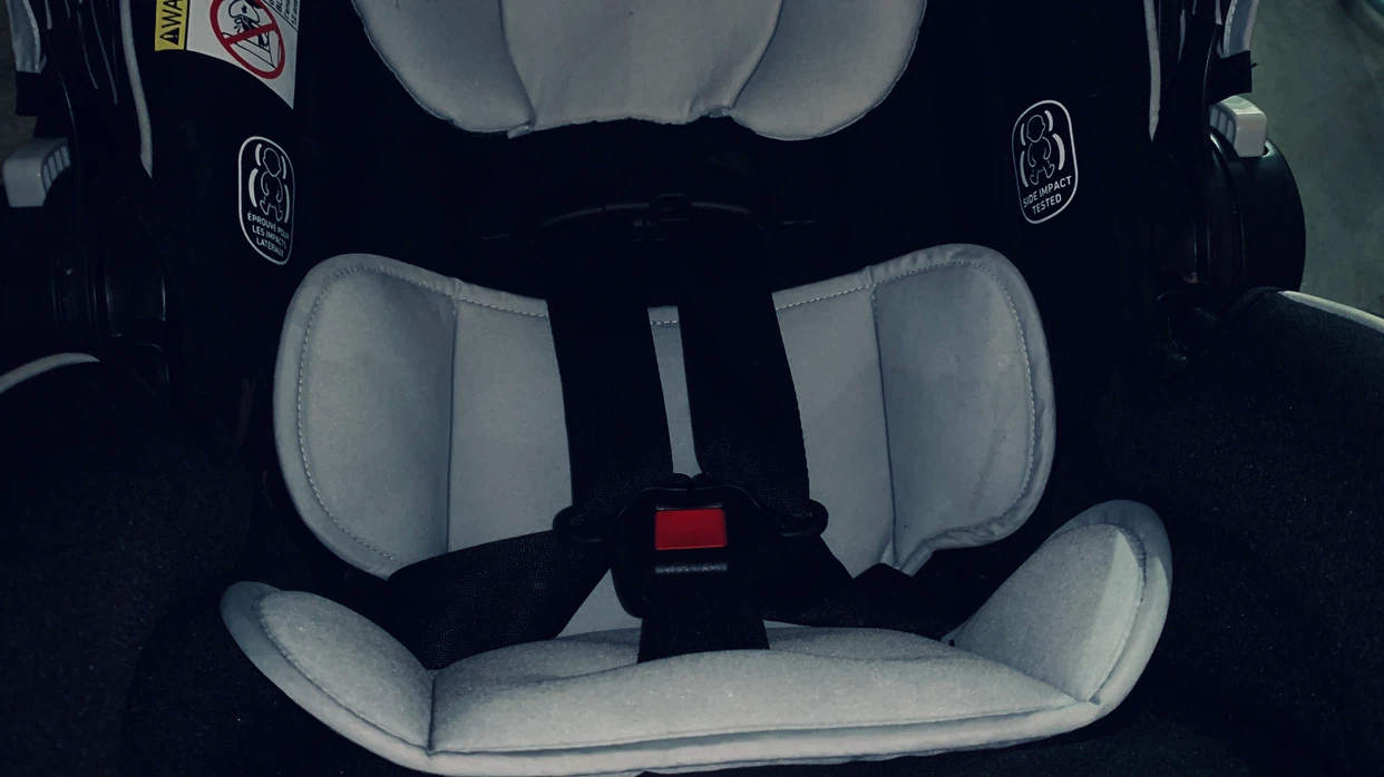 Graco SnugRide 35 Lite LX Infant Car Seat - photo 3