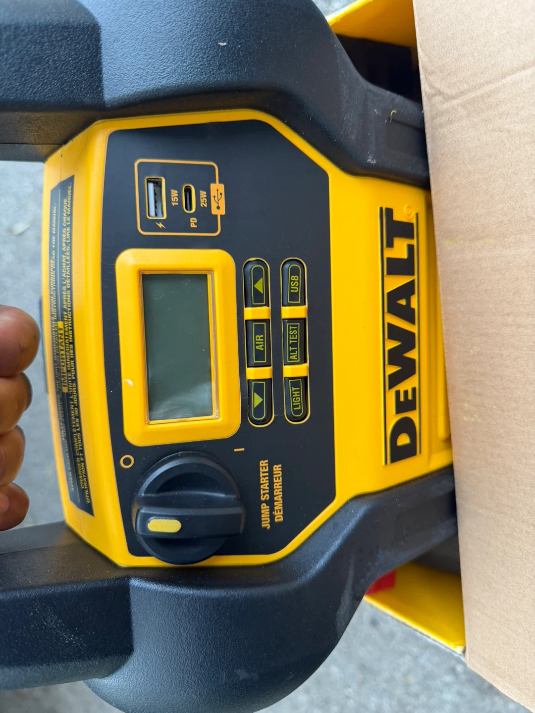 DEWALT Portable Jump Starter and Digital Inflator - photo 4