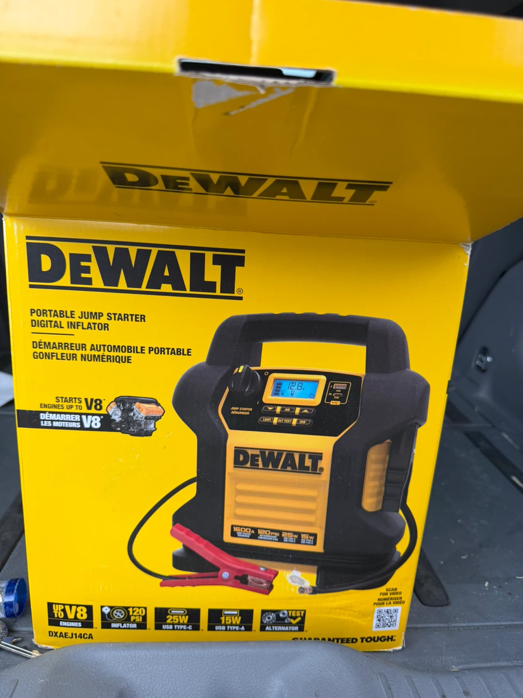 DEWALT Portable Jump Starter and Digital Inflator - photo 5