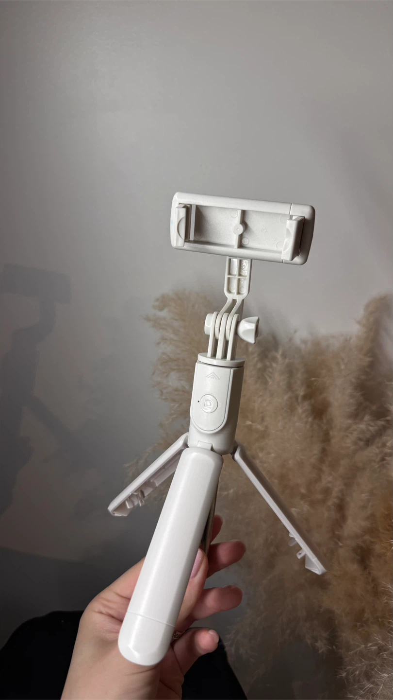 White Selfie Stick Tripod with Phone Mount