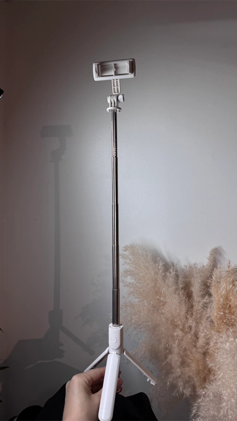 White Selfie Stick Tripod with Phone Mount - photo 2