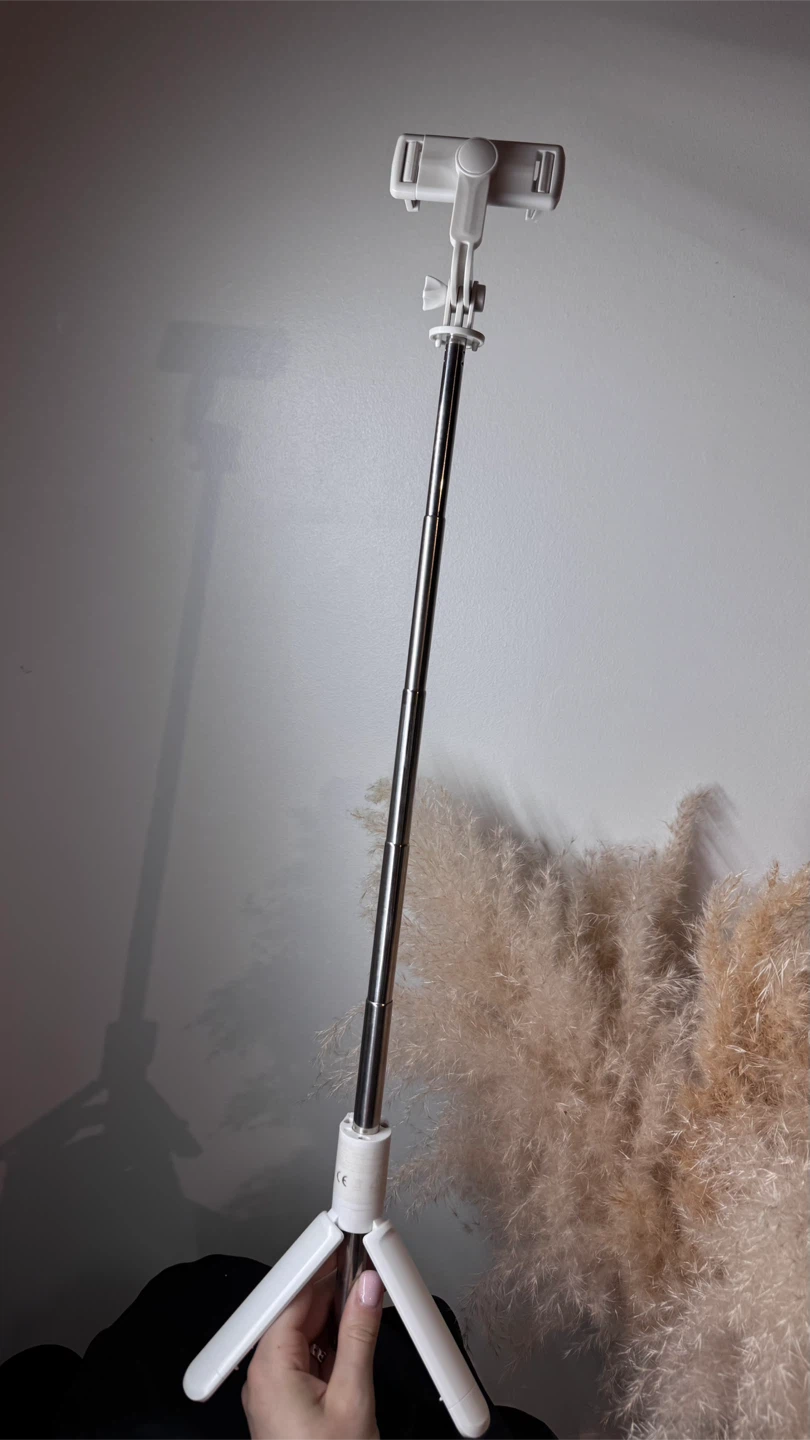 White Selfie Stick Tripod with Phone Mount - photo 3