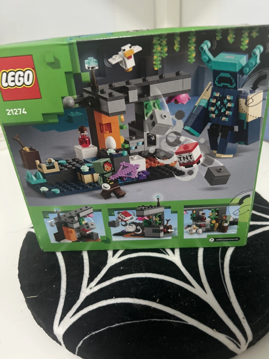 LEGO Minecraft The Warden Encounter 21274 - photo 2