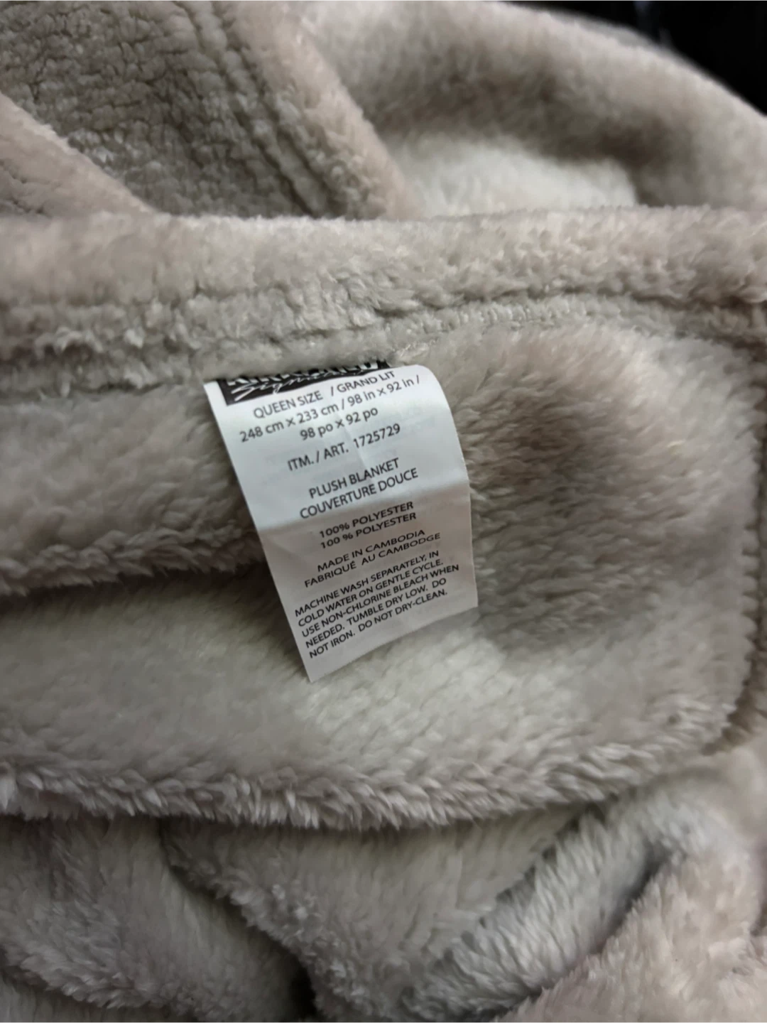 NWOT Kirkland Queen Plush Blanket - photo 2