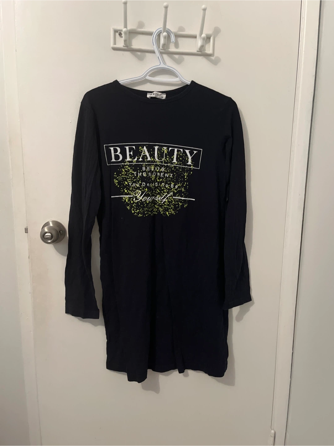 Long Sleeve Graphic T-Shirt Dress
