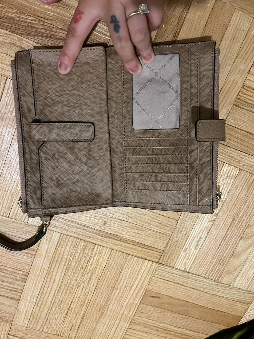 Michael Kors Jet Set Travel Double Zip Wristlet – Taupe - photo 5