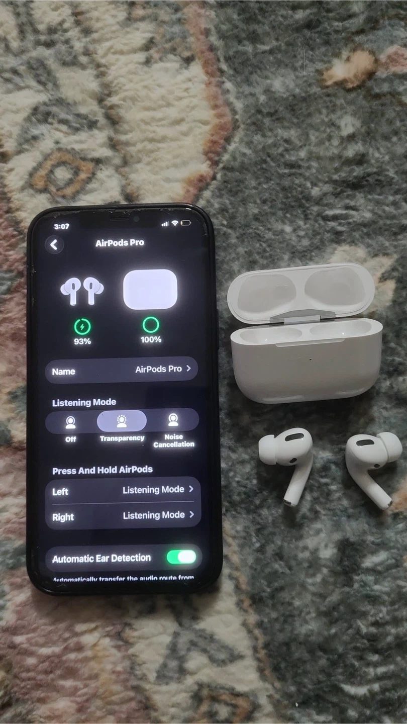 Apple AirPods Pro (1st Generation) - photo 2